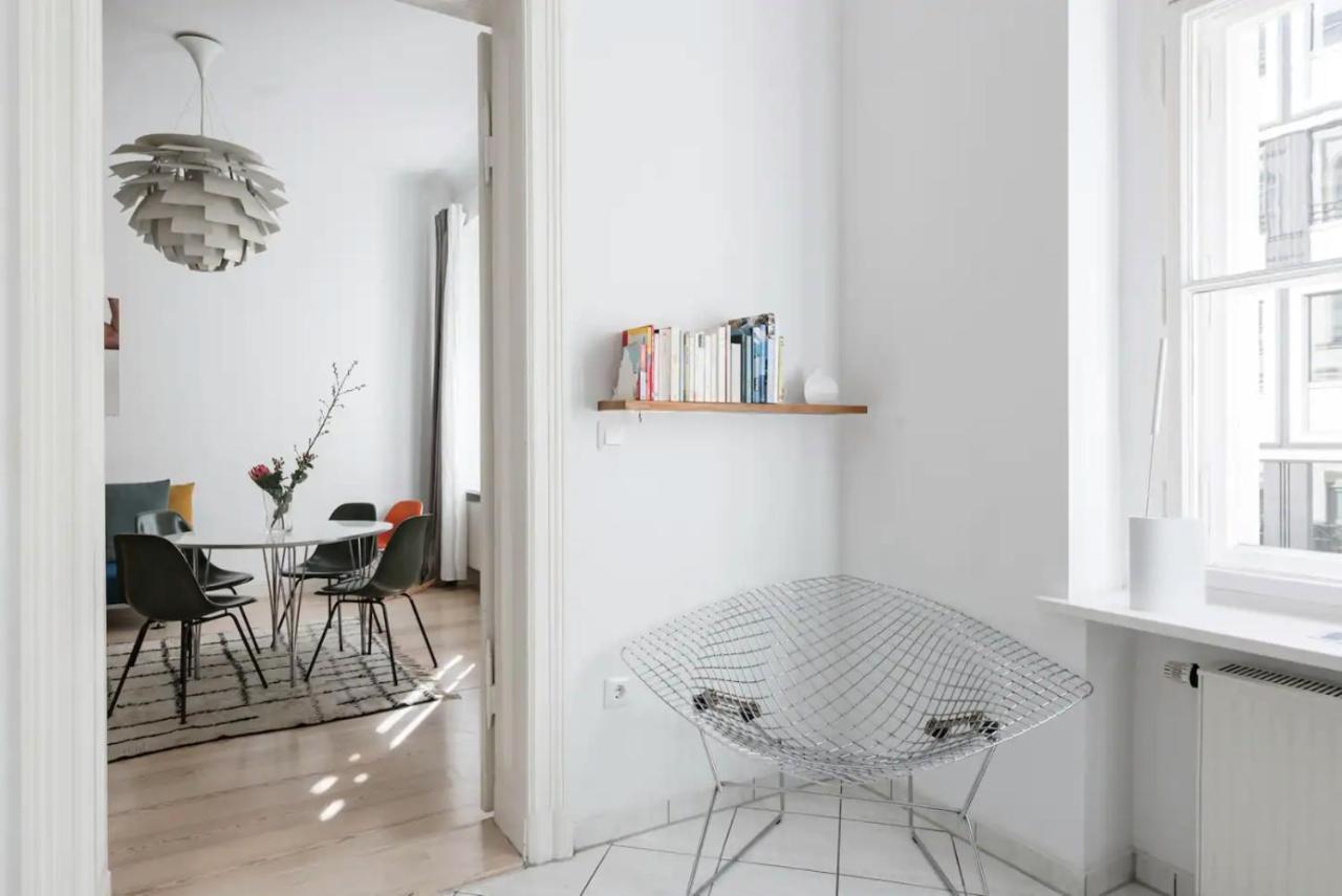 Luxury 2 Bedroom Apartment In The Heart Of Mitte, Berlino Esterno foto