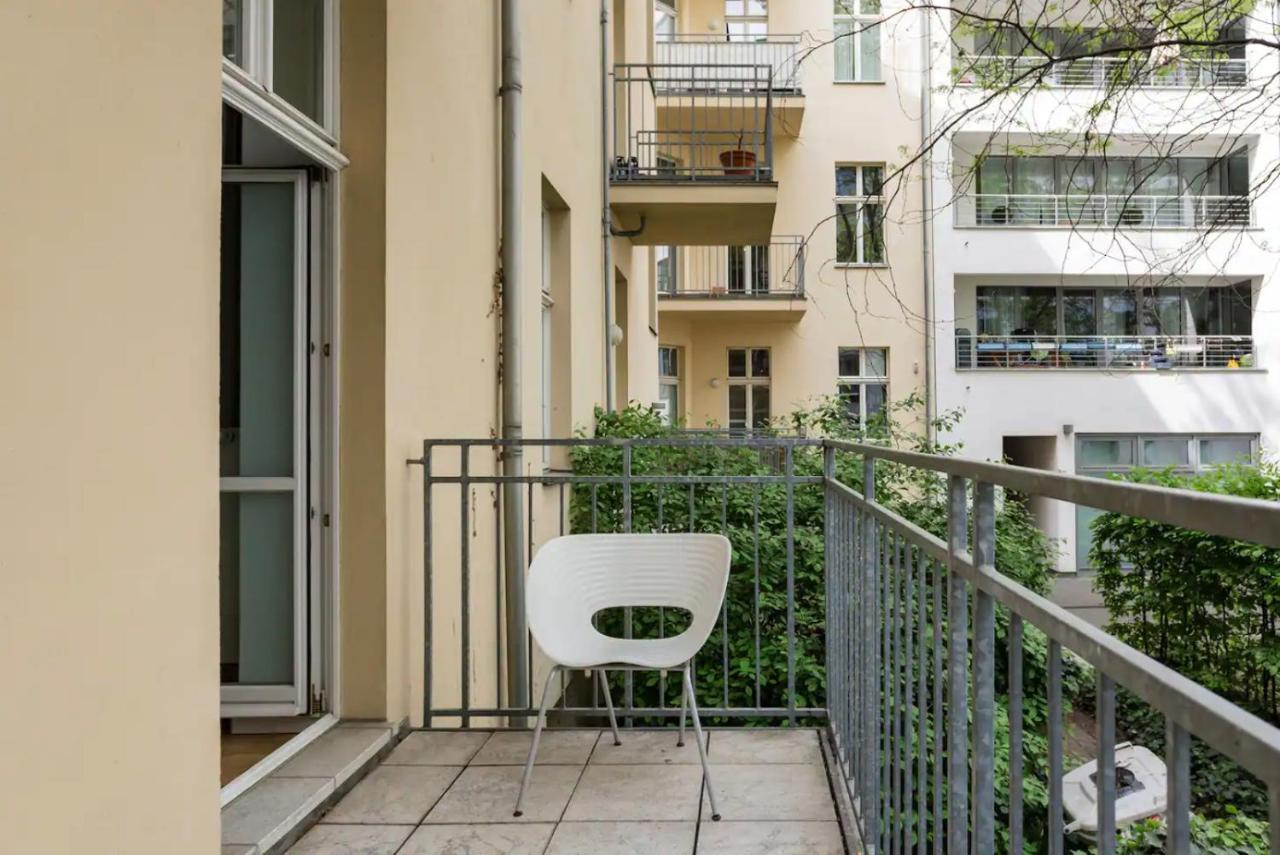 Luxury 2 Bedroom Apartment In The Heart Of Mitte, Berlino Esterno foto