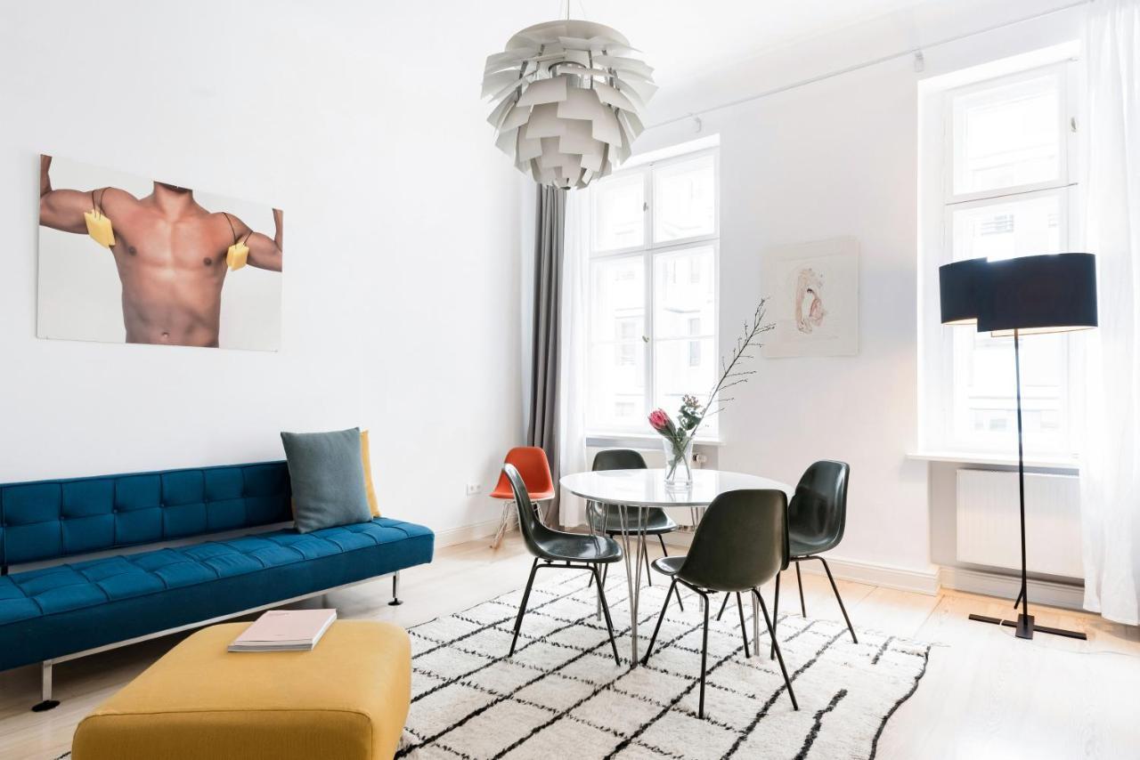 Luxury 2 Bedroom Apartment In The Heart Of Mitte, Berlino Esterno foto