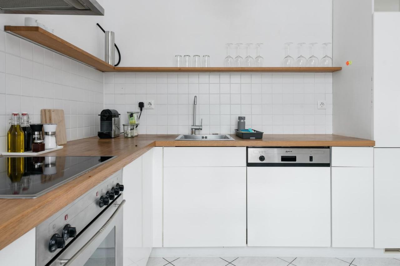 Luxury 2 Bedroom Apartment In The Heart Of Mitte, Berlino Esterno foto